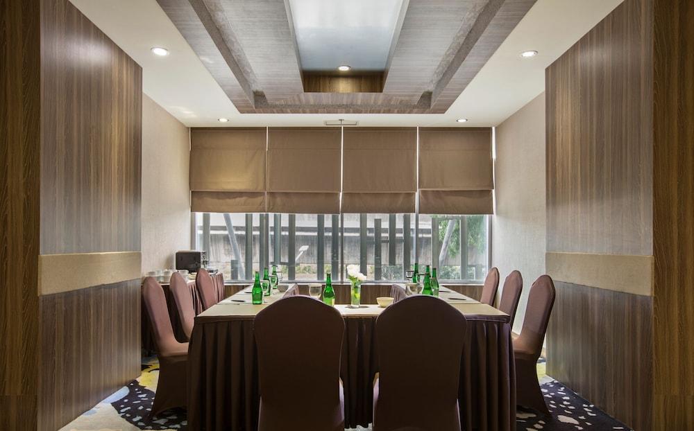 Hotel Grandhika Iskandarsyah Τζακάρτα Εξωτερικό φωτογραφία
